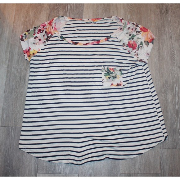 Womens 3X Spring  Summer Tee Shirt Black White Strips with Floral design Sleeves - Picture 1 of 8